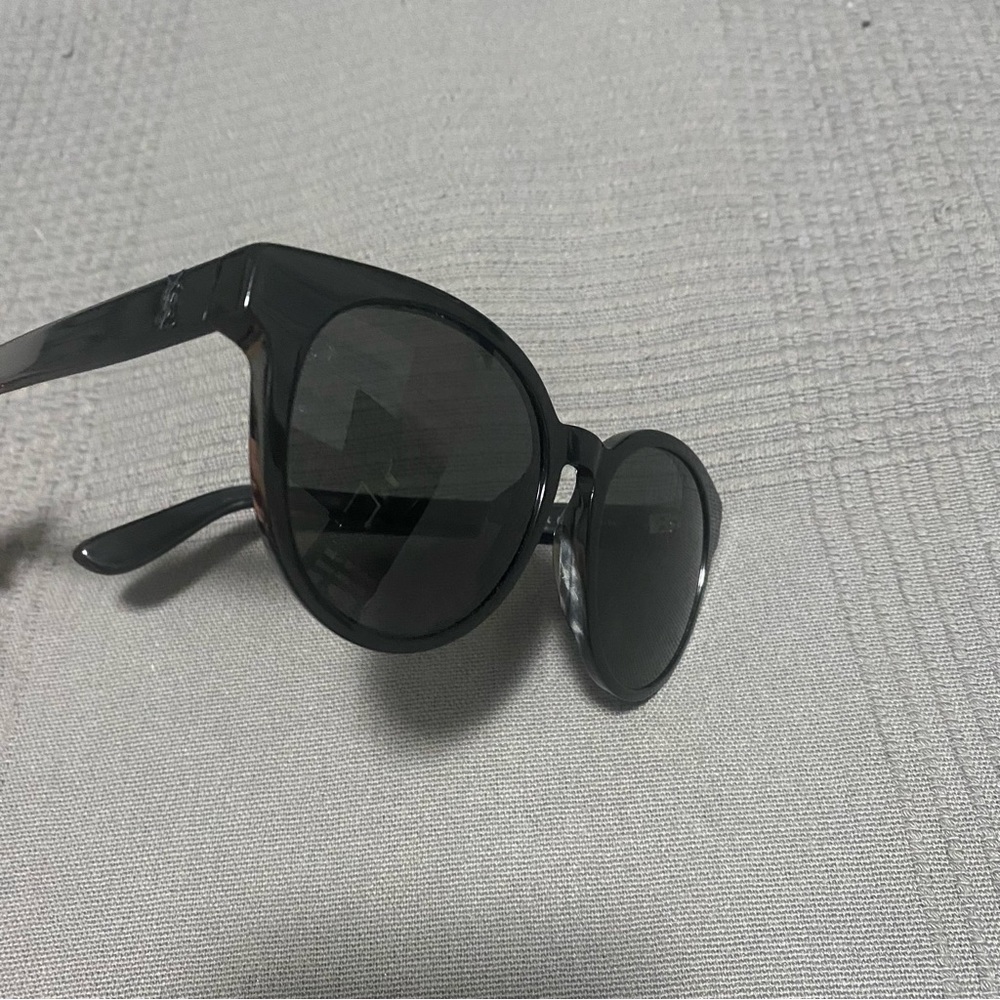 Saint Laurent Sunglasses *DAMAGED” - Picture 6 of 9